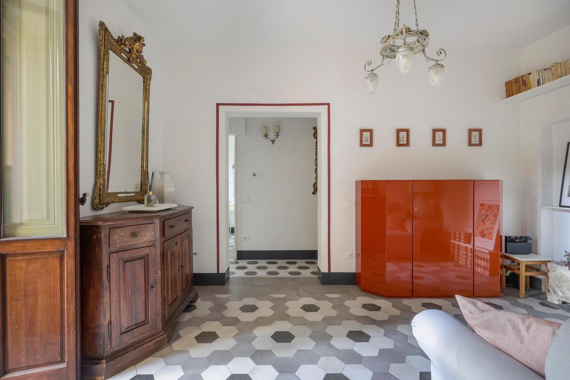 One-bedroom With Patio * Firenze